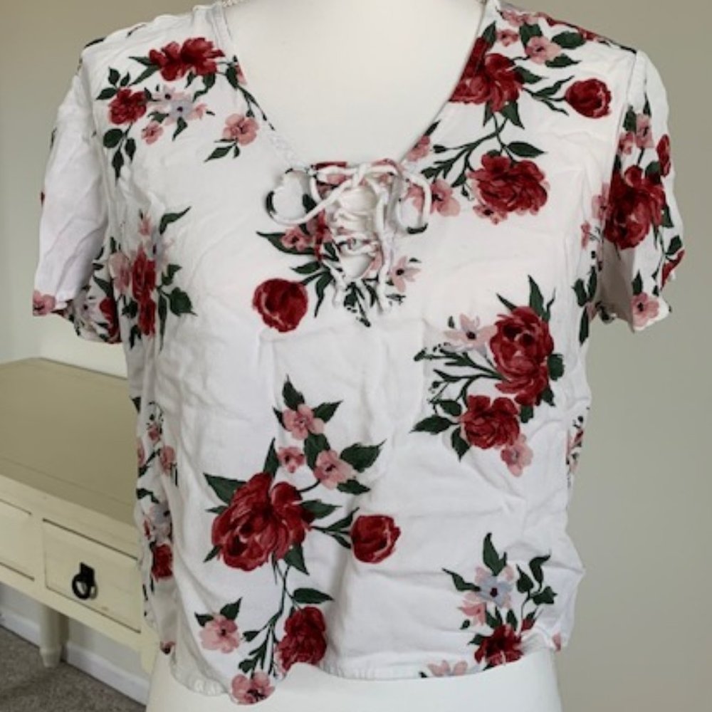 Kendall & Kylie Cropstyle Top